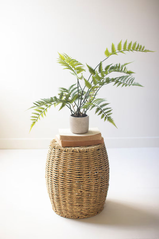 WOVEN VINE POOF