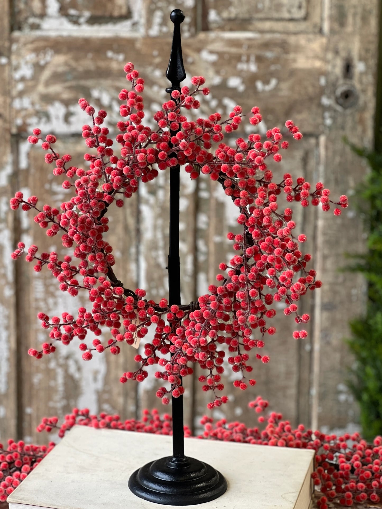 Finial Wreath Holder