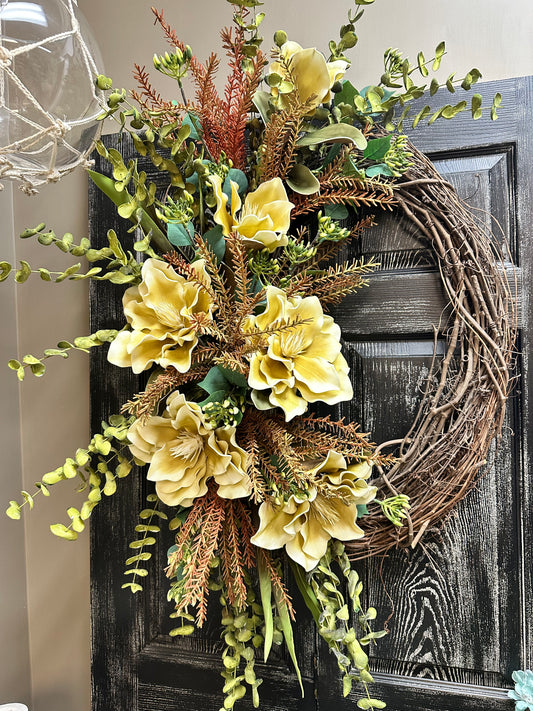 Southern Magnolia 24" Wreath