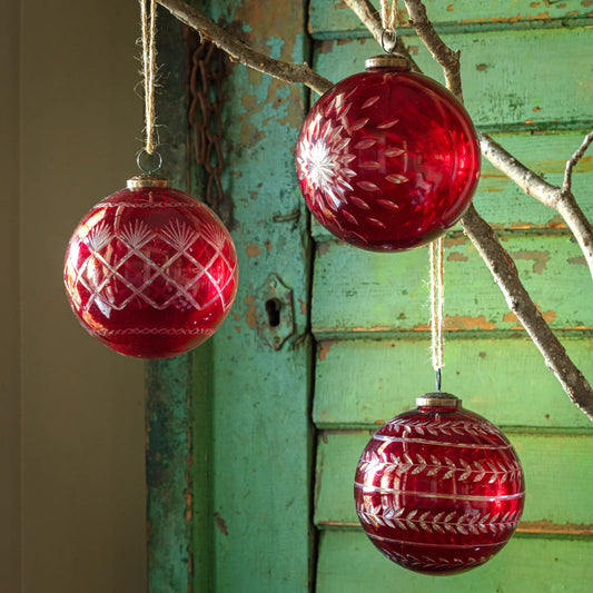 CHRISTMAS RED GLASS ETCHED 5" BALL ORNAMENT