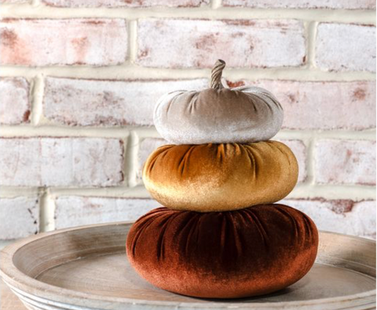 STACKED VELVET PUMPKIN