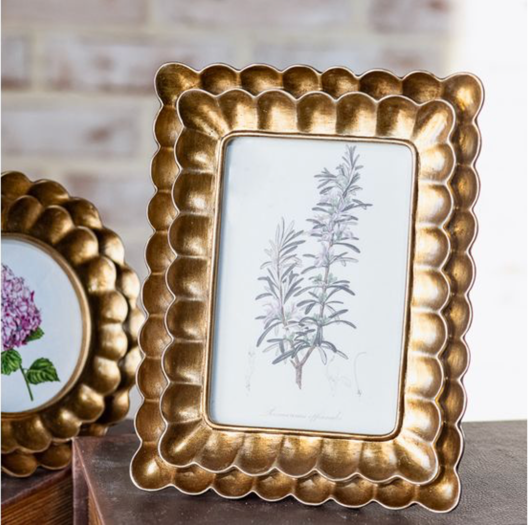 BRONZE SCALLOP FRAME