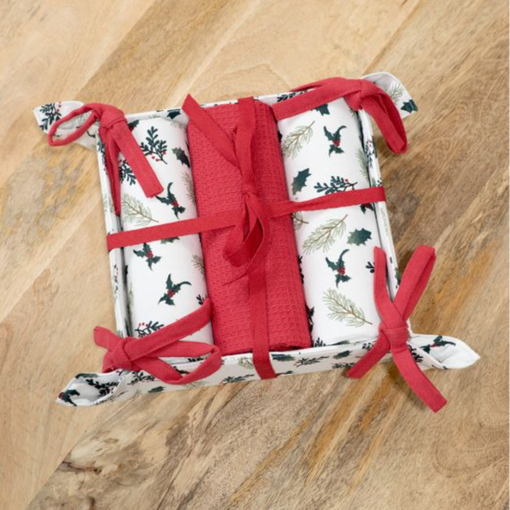 3 PC HOLLY TOWEL GIFT SET