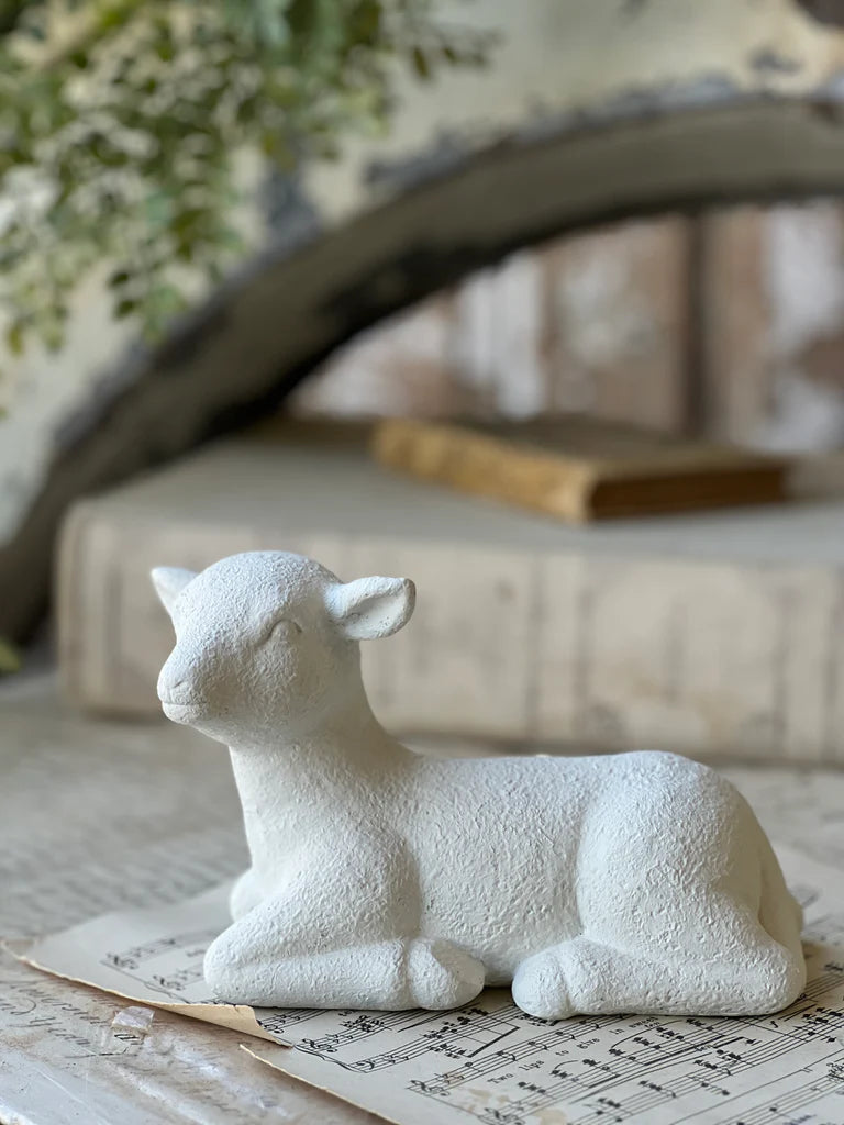 Shepherd's Rest Lamb | Sitting
